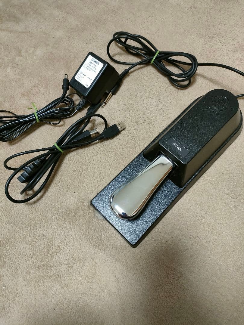 ヤマハ　電子ピアノ　76鍵盤　piaggero　NP-V80　スタンドは別売り