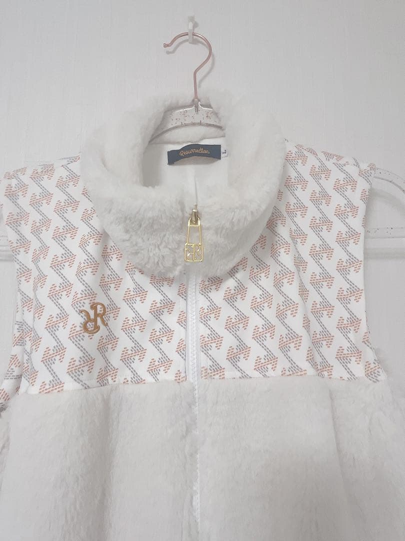 専用　レザレクション　ホワイトファーベスト レディース ゴルフ