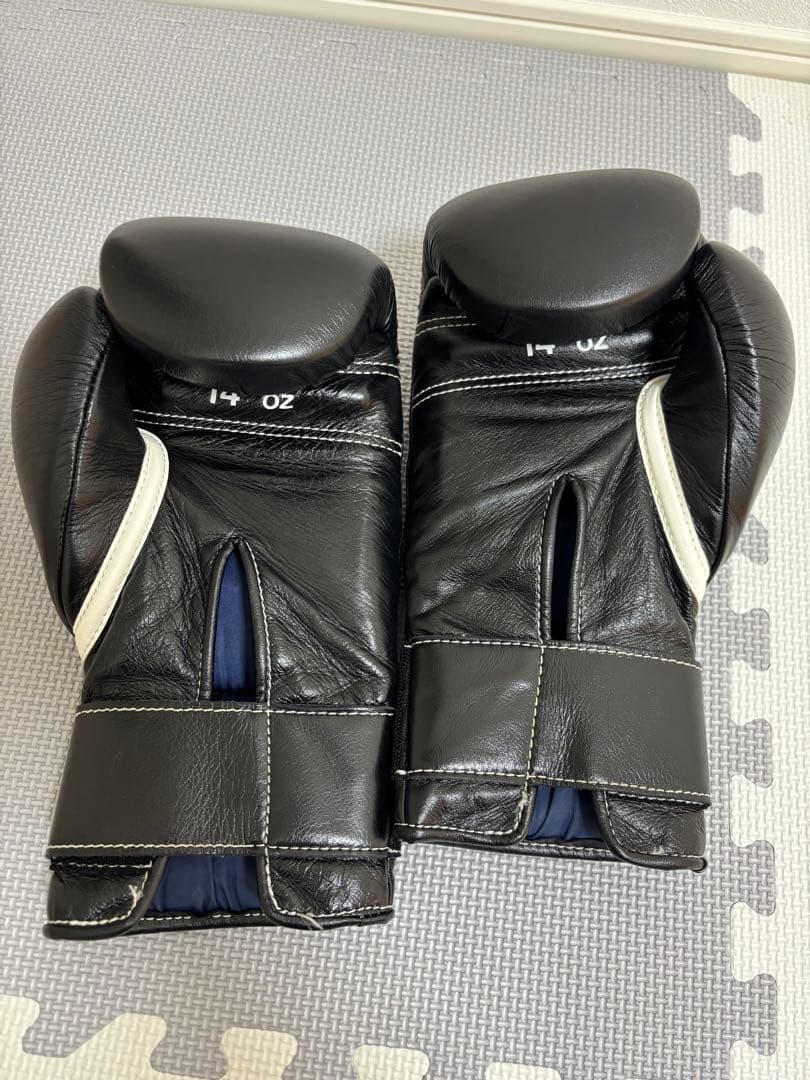 【美品】Winning ボクシンググローブ 14oz ブラック