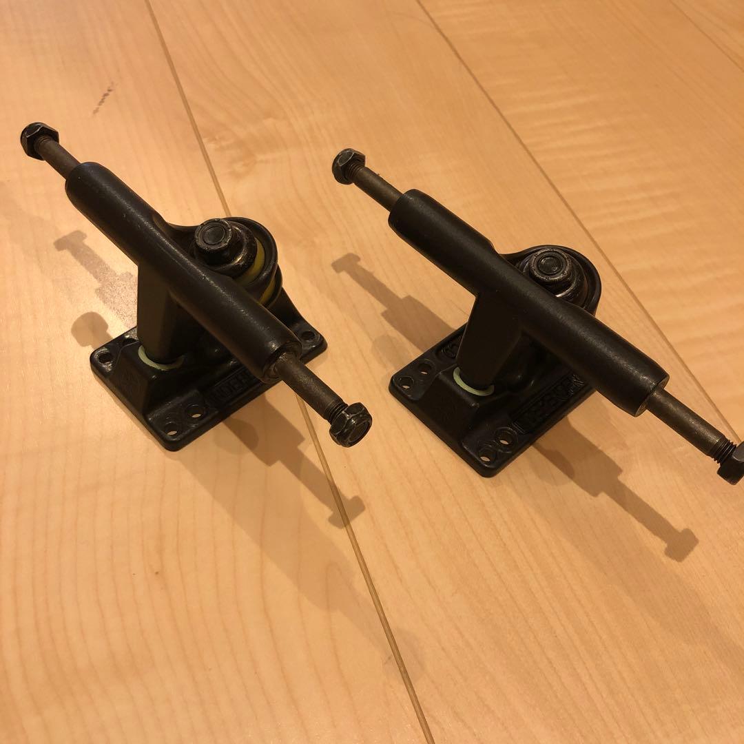 INDEPENDENT トラック109 ブラック　レア