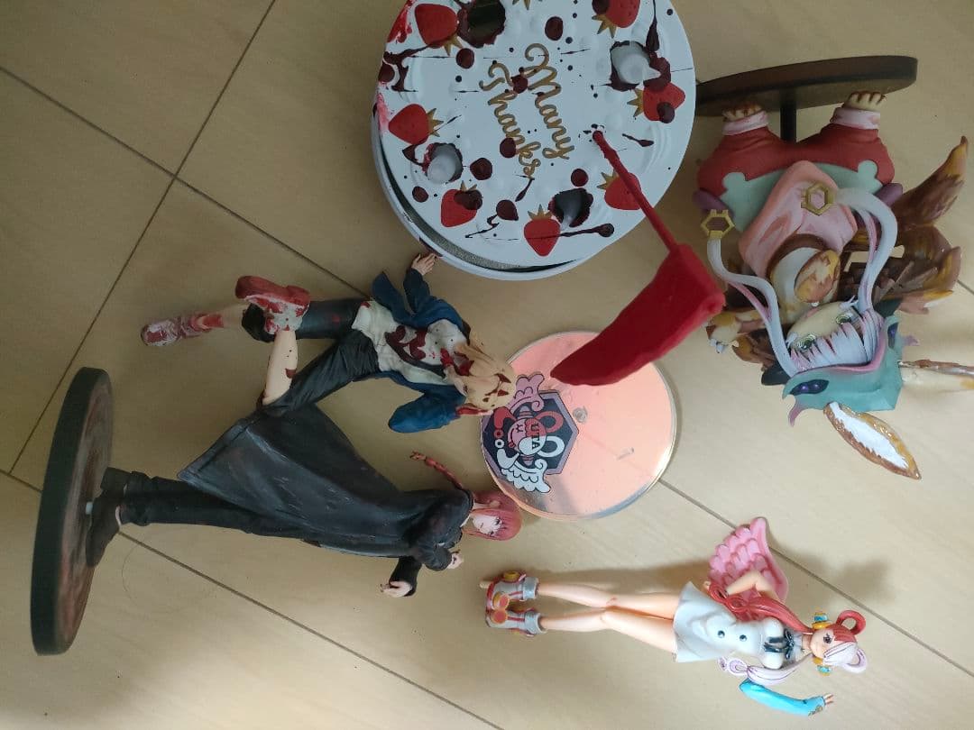 フィギュア　リペイント　チェーンソーマン　ワンピース　ウタ　メイドインアビス