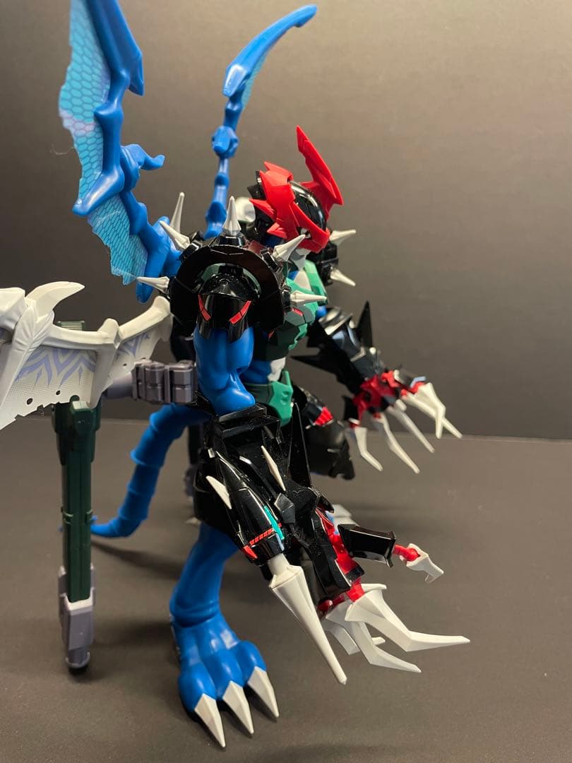 ブイモン系譜 インペリアルドラモン パイルドラモン マグナモン プラモデル