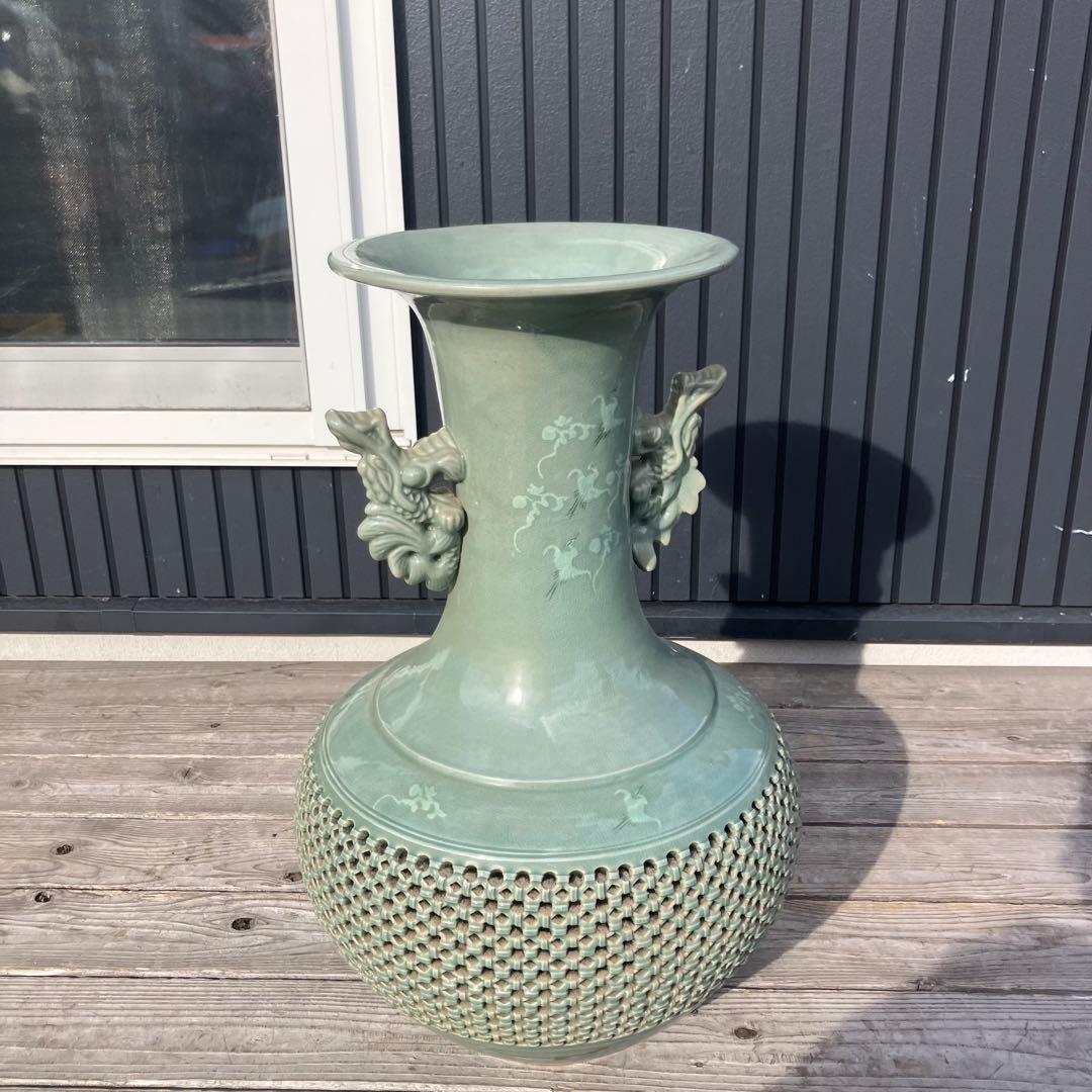 青山作 特大壺 高麗青磁 透かし 雲鶴紋 二層網目 花瓶 網目彫 緑色 双耳大型