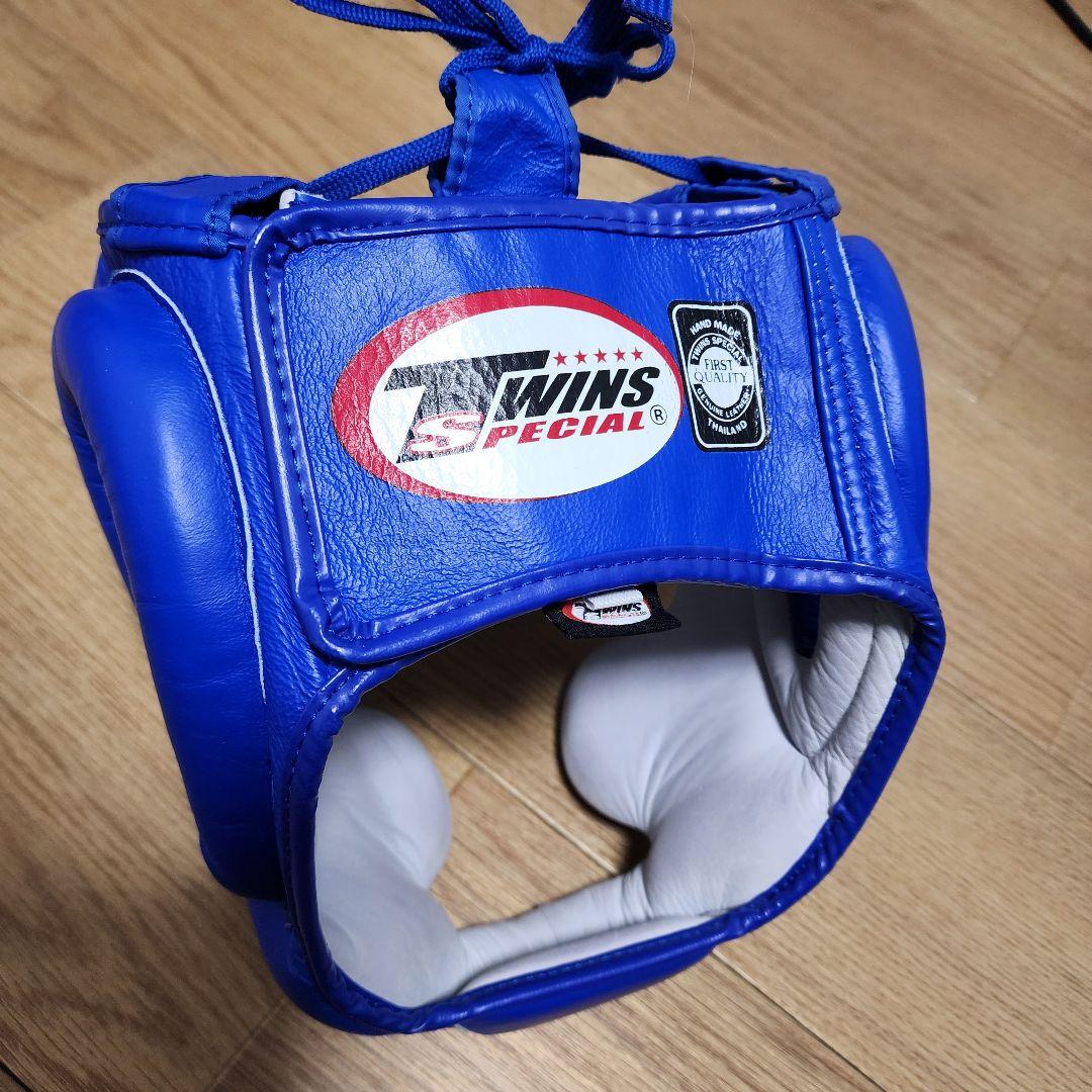 【美品】2点セット グローブ レガース ヘッドギア TWINS