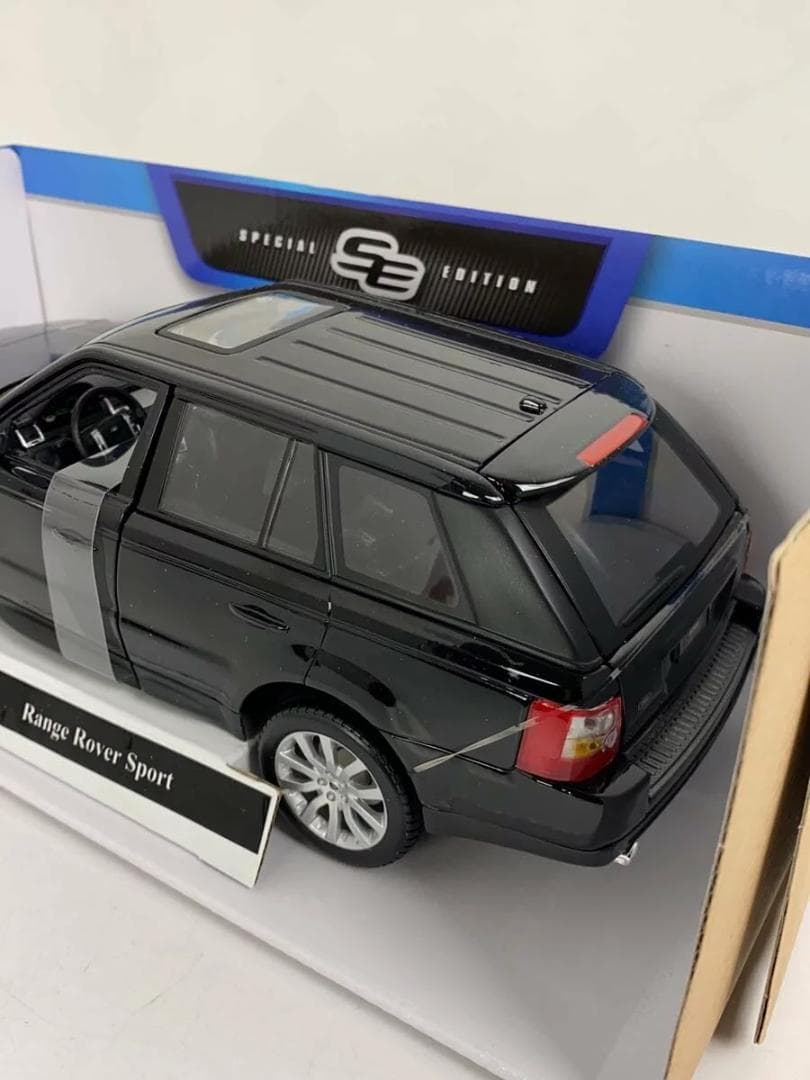 ランドローバー　レンジローバー　スポーツ　ミニカー　完成品　ブラック　1/18