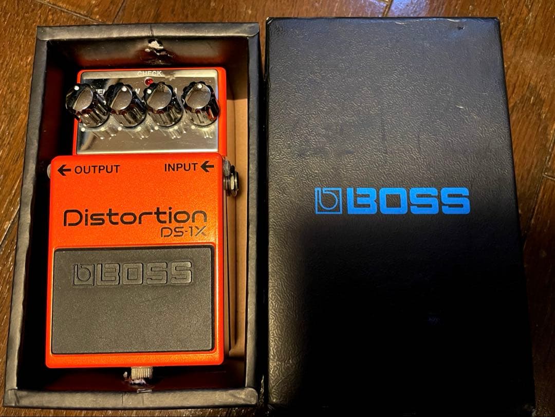 BOSS DS-1X ディストーションエフェクター