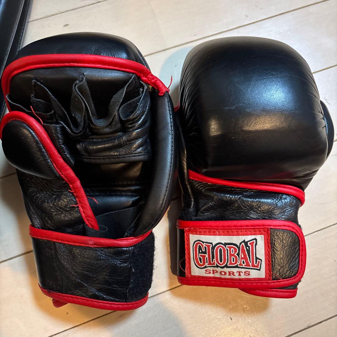 格闘技ボクシンググローブ