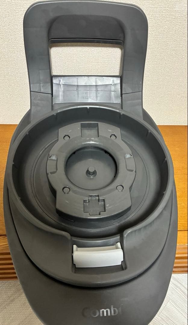 コンビ THE S エッグショック ZA-670 チャイルドシート　おまけ付き