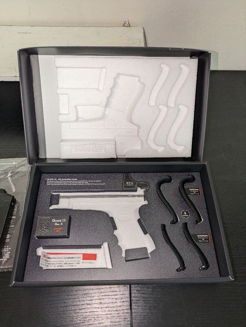 コミコミ　Glock 19 Gen 4 ガスガン　中古動作品