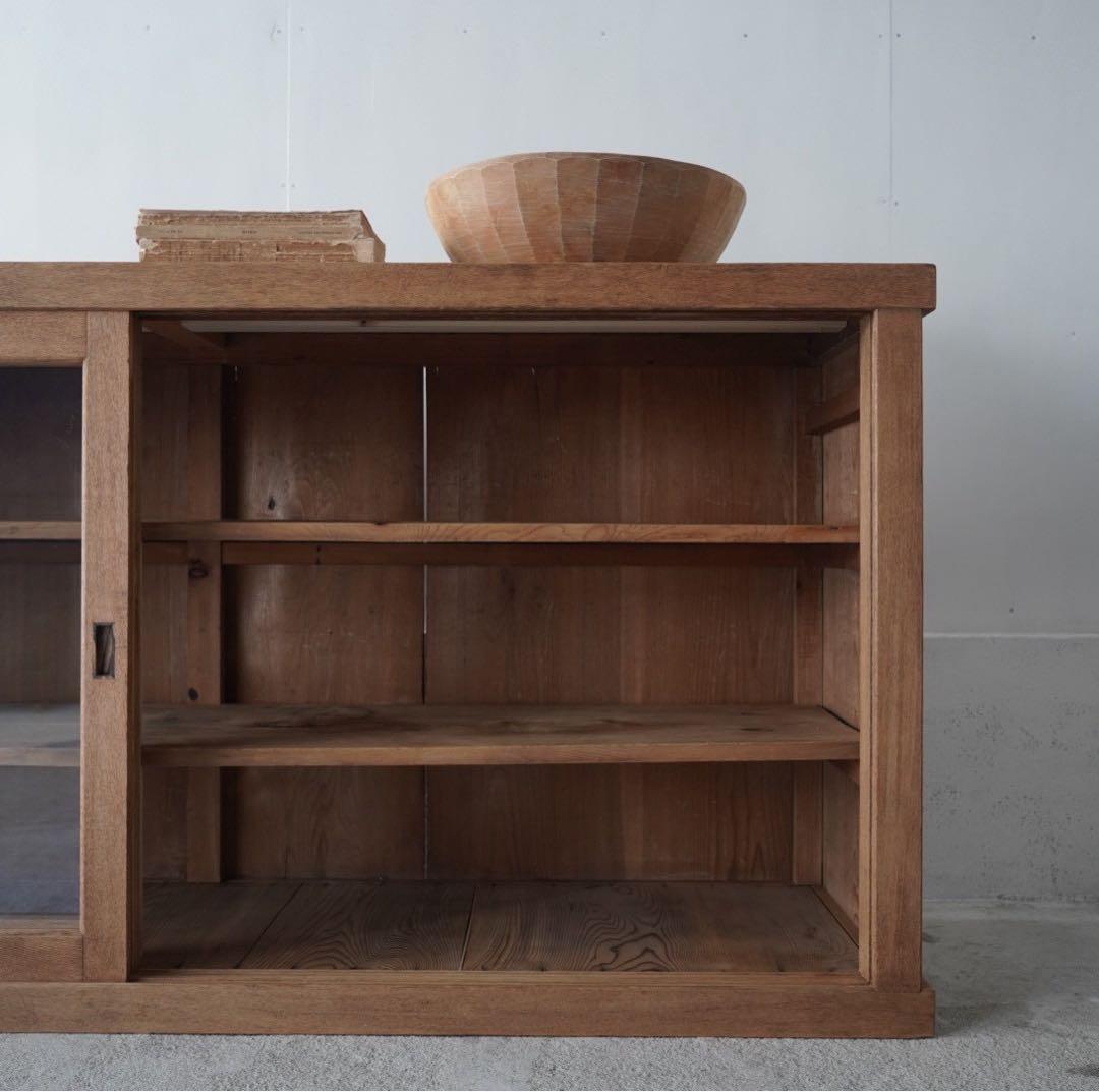 カウンターガラスケース