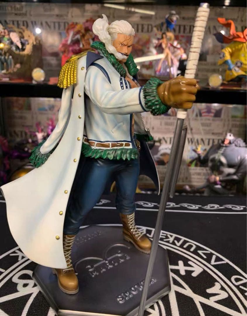 ONE PIECE スモーカー  ガレージキット ガレキ スタチュー①②