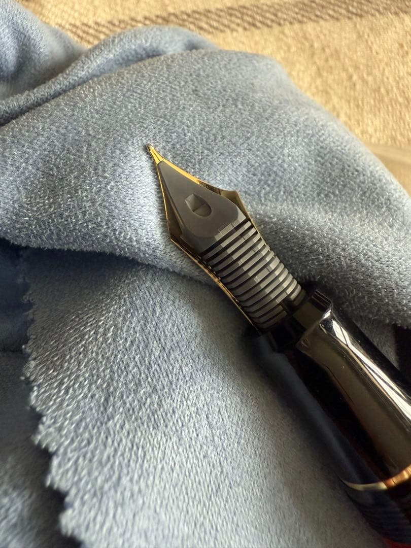 パイロット万年筆、漆、カスタム紺青、30サイズペン先 万年筆 ペン先はM