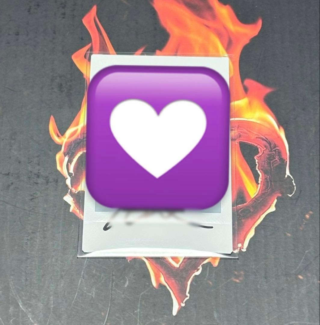 XLOV ウムティ サインポラロイド