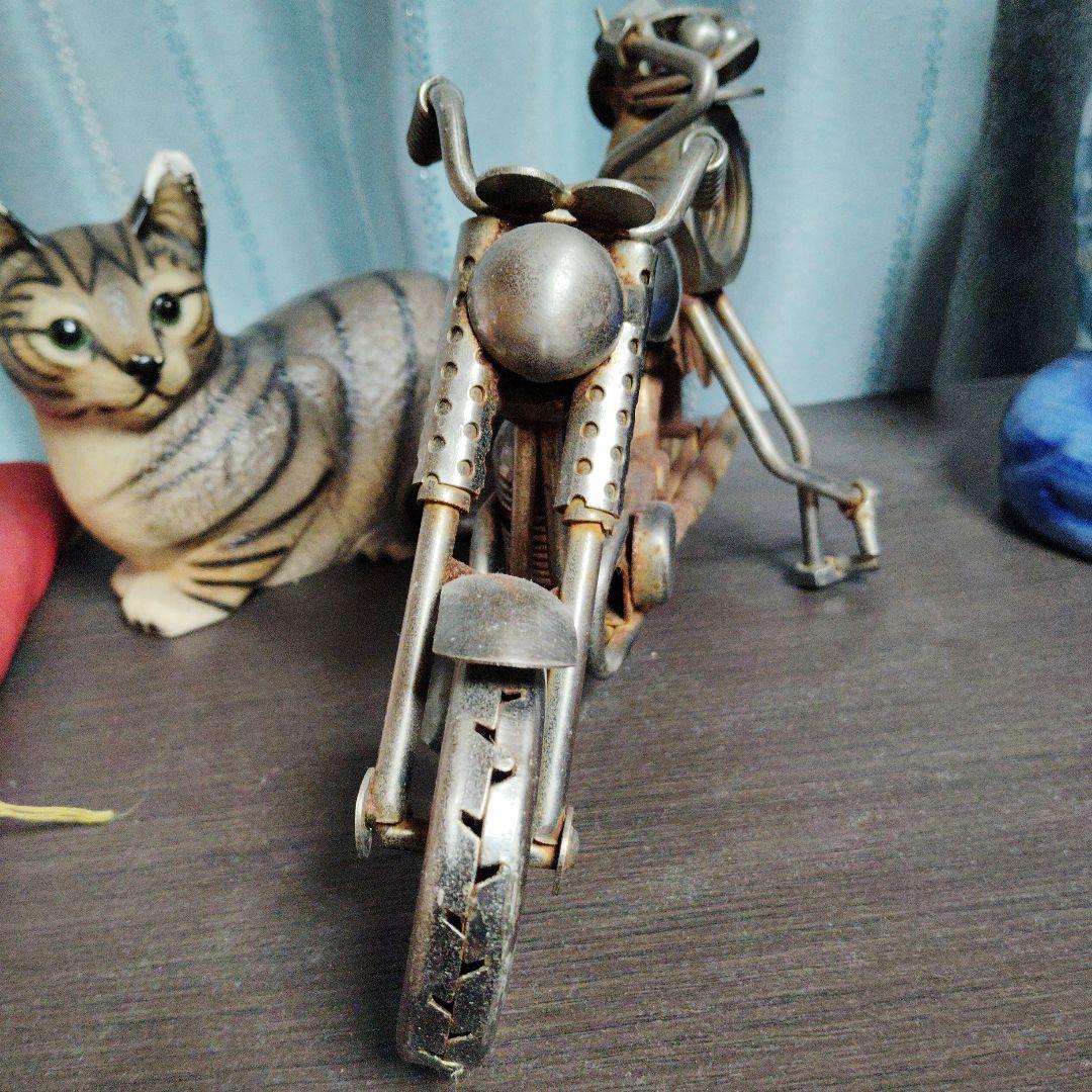 金属製バイクアート 猫とキャラクター付き