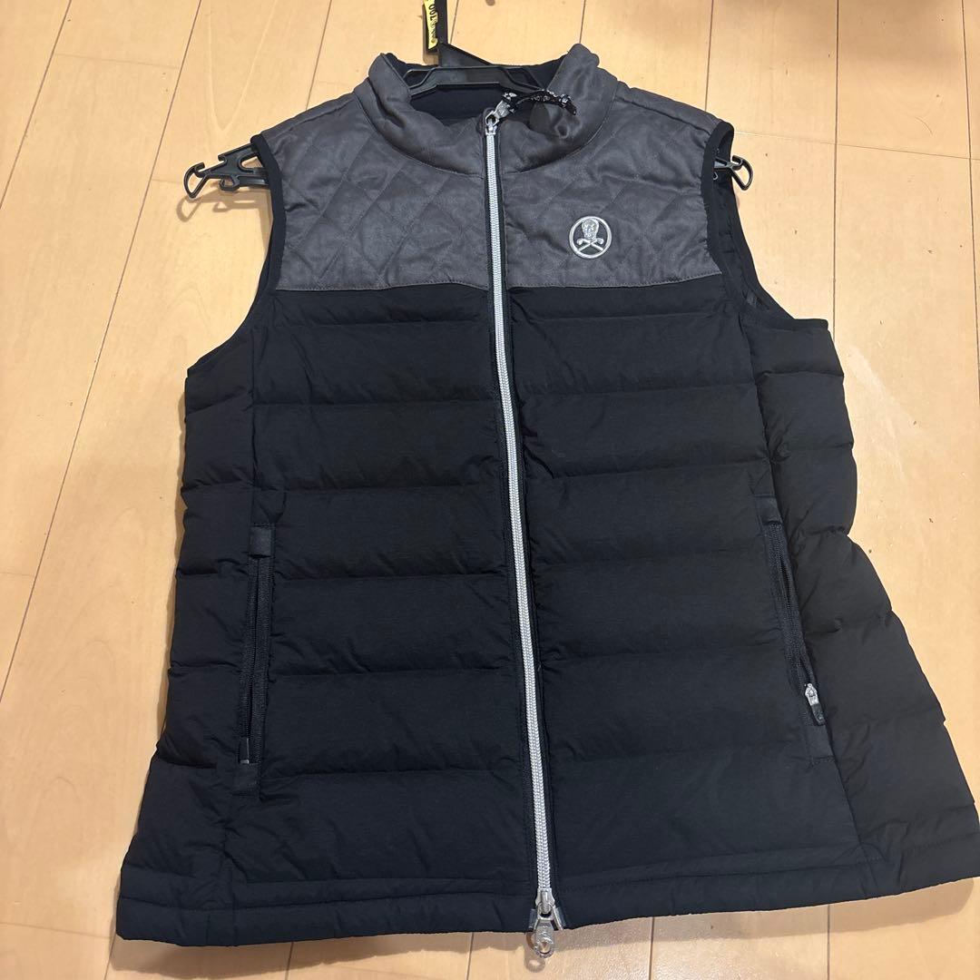 マークロナ ダウンベスト