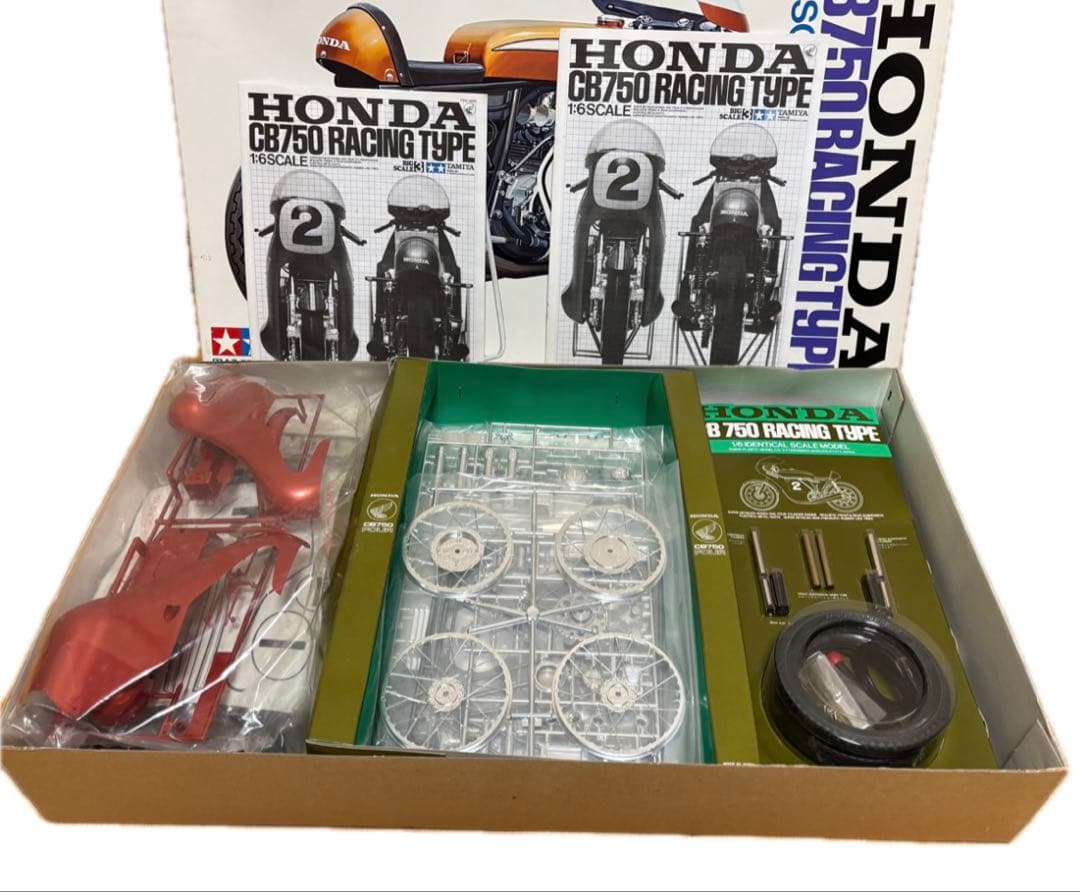 M*i様 Honda ドリーム CB750 FOUR レーシングタイプ1/6 未