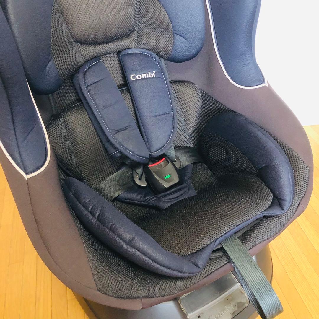 美品 コンビ　チャイルドシート　ネセルターンネクスト 360°ターン 新生児〜