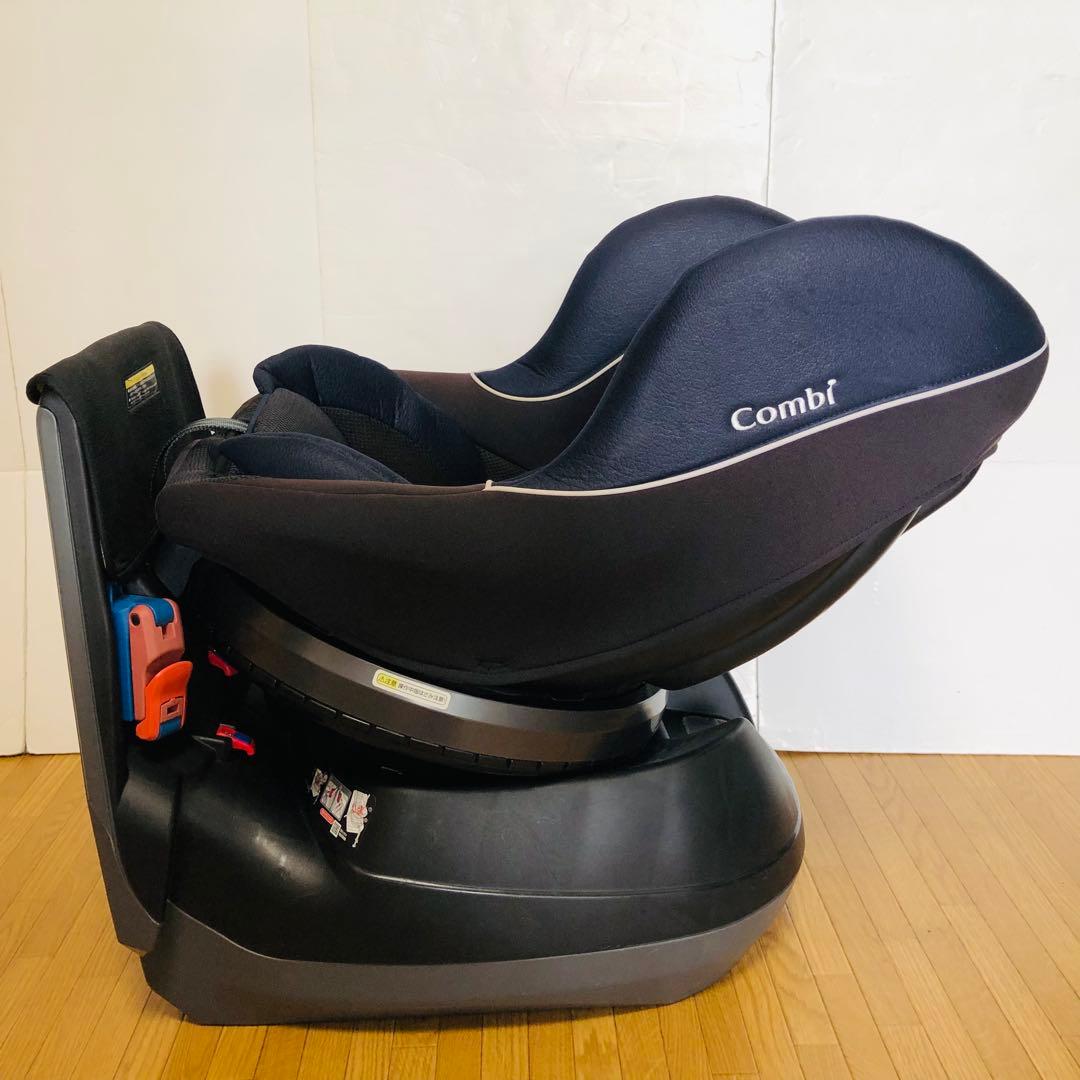 美品 コンビ　チャイルドシート　ネセルターンネクスト 360°ターン 新生児〜