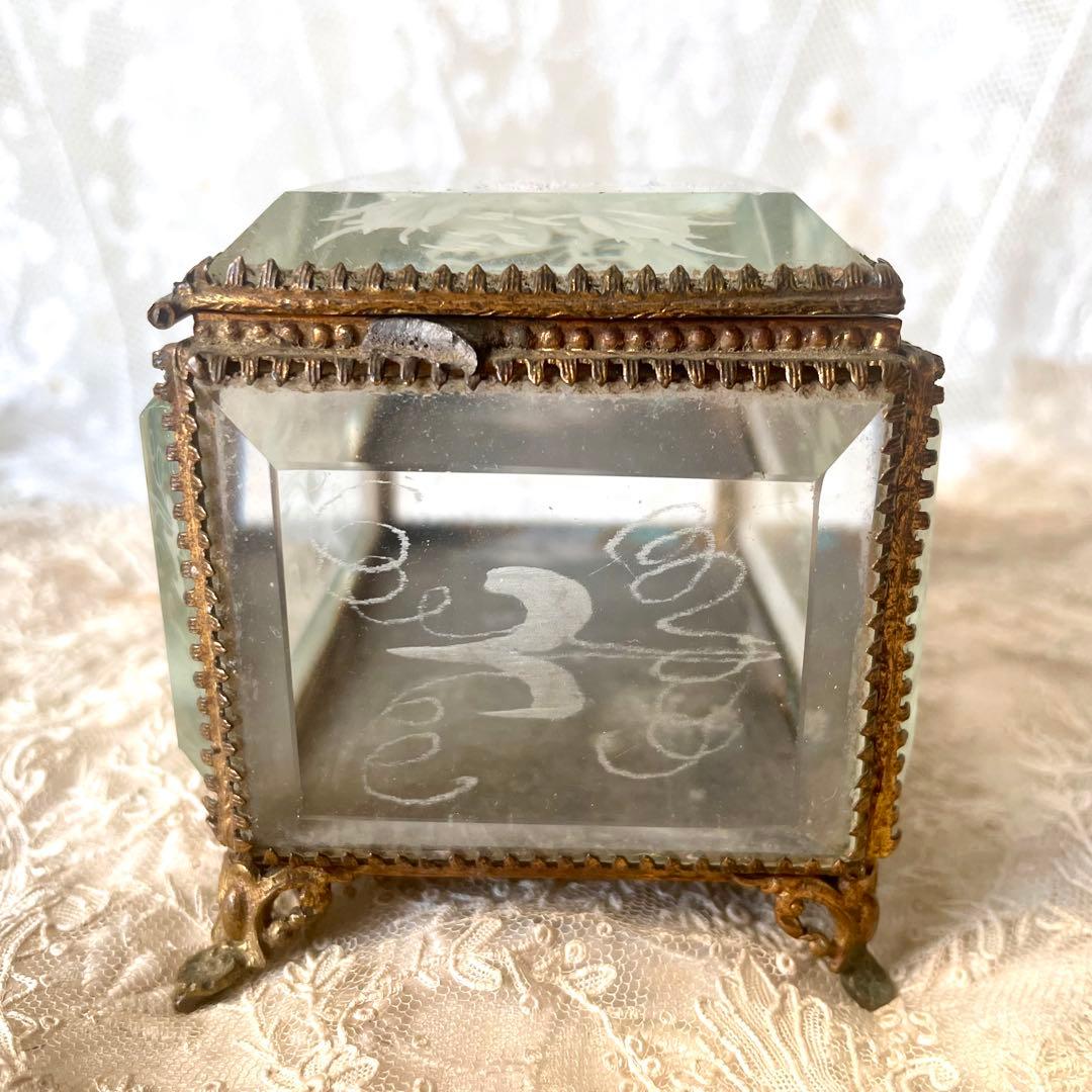 ローズ柄ベベルガラスジュエリーボックス　アクセサリーケース　フランスアンティーク