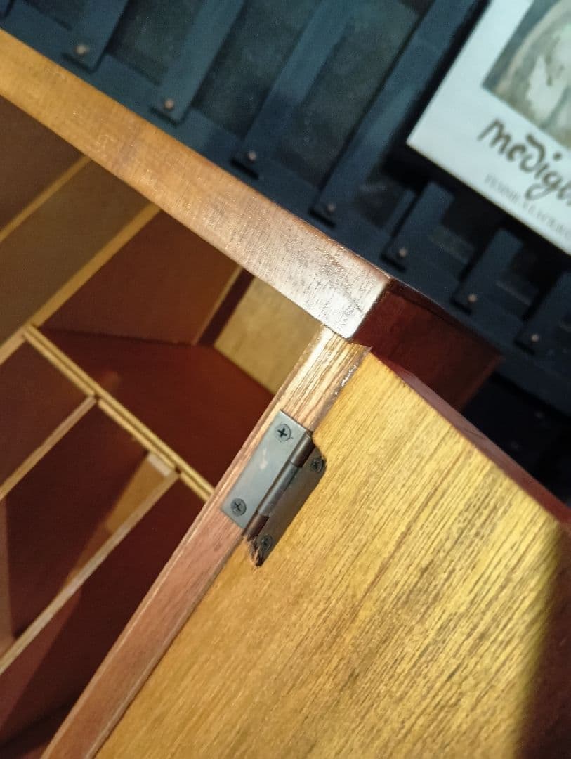 1960's　チーク材　突板　カッパーハンドル　ウッド　レコード　キャビネット