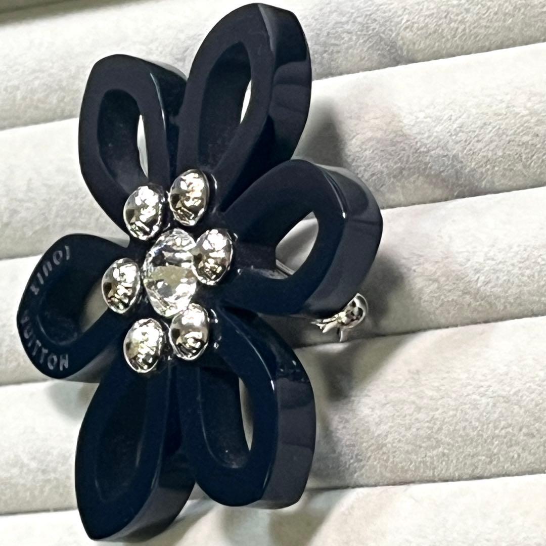✨良品✨LOUIS VUITTON ルイヴィトン　ブローチ　フラワー　クリスタル