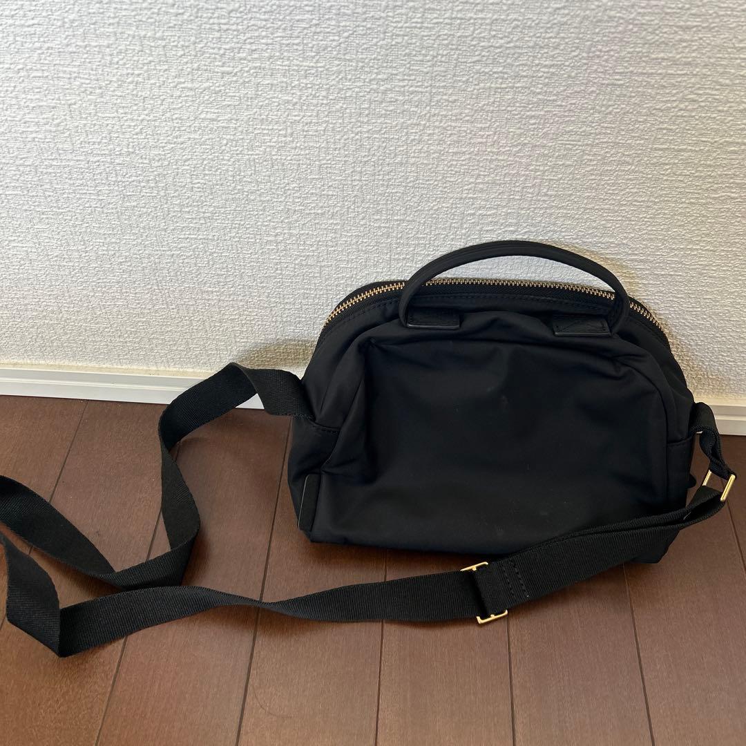 ANYA HINDMARCH アニヤハインドマーチ　ショルダーバッグ