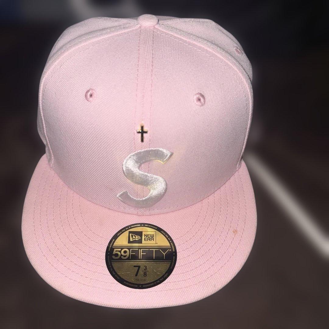 supremeキャップ　ピンク