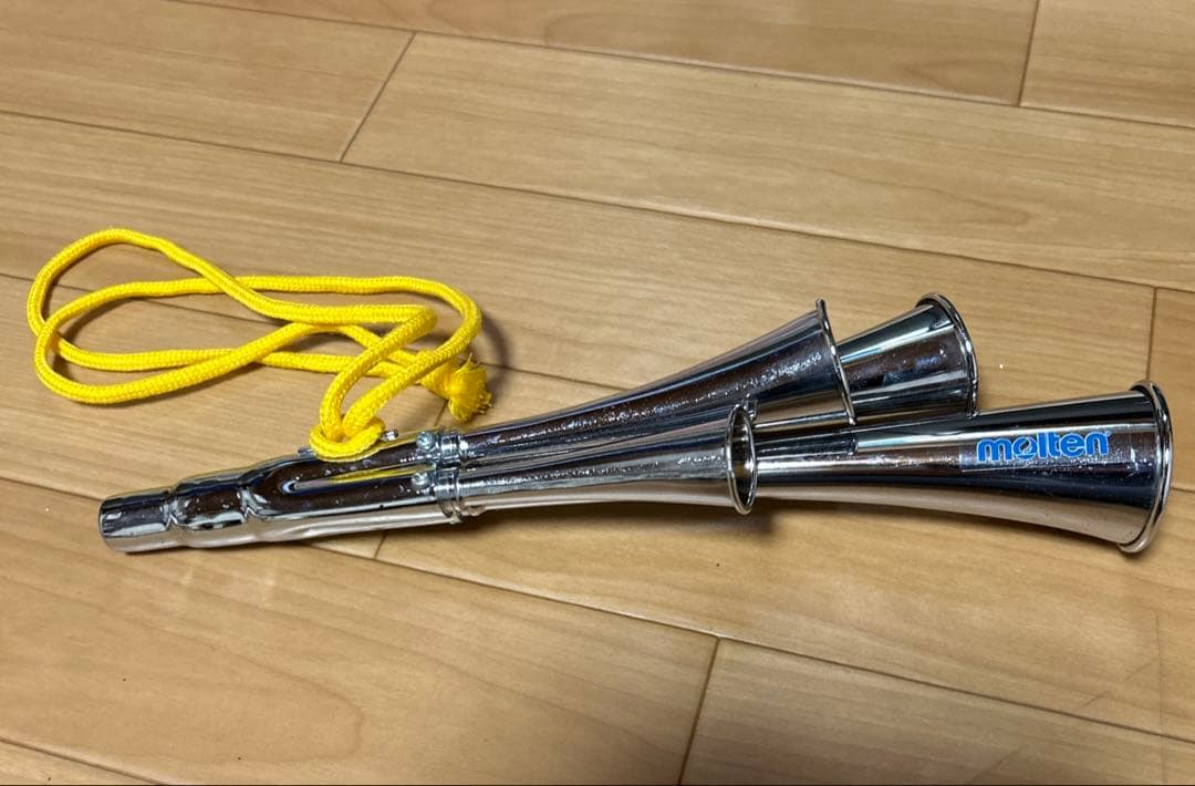 molten モルテン チアホーン スポーツ 観戦 応援 笛 ラッパ 中古