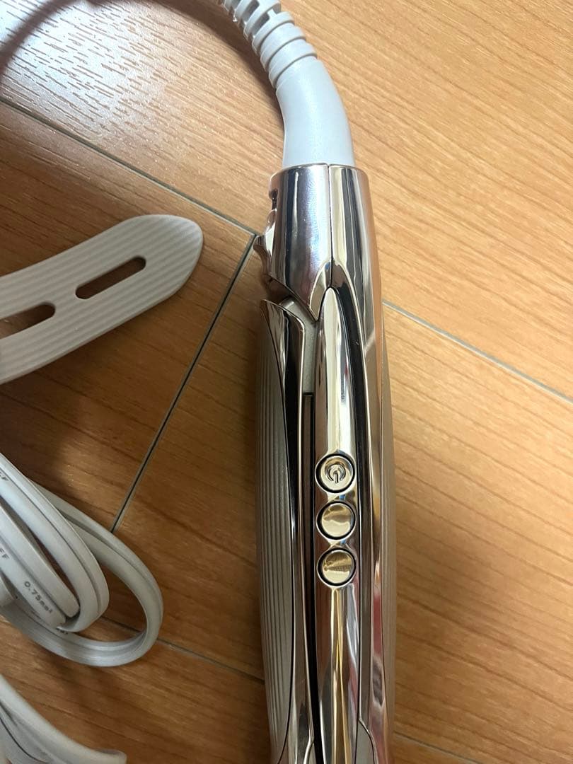 Refa ストレートアイロン　プロプラス　最新