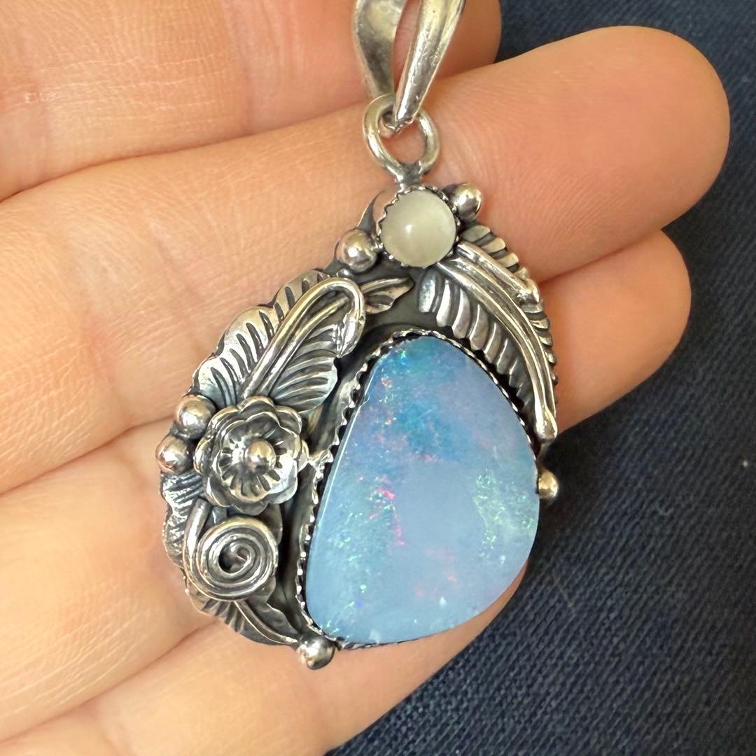 インディアンジュエリー　925スターリングシルバー　オパールペンダントトップ