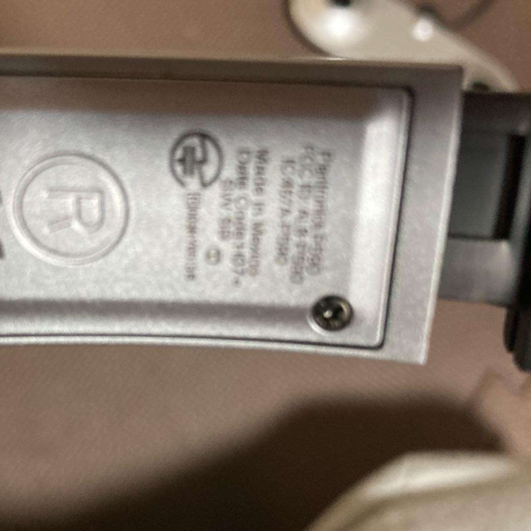 プラントロニクス折りたたみブルーツゥースヘッドホン パルサー