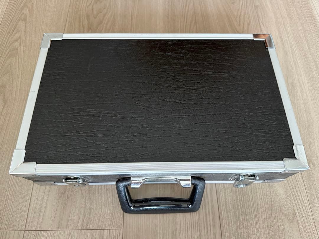 BOSS AD-8アコースティックギターエフェクターハードケース付き