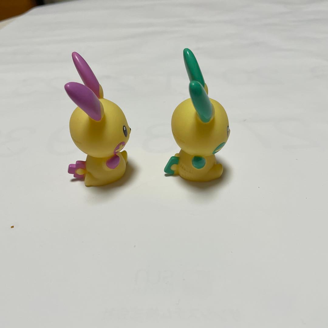 ポケモン　指人形　プラスル、マイナン　色違い