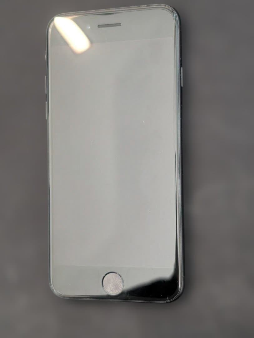 iPhone SE 第2世代 64GB 黒 SIMフリー バッテリー83% 美品