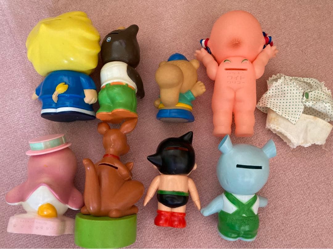 鉄腕アトム他　昭和レトロなノベルティ貯金箱８個