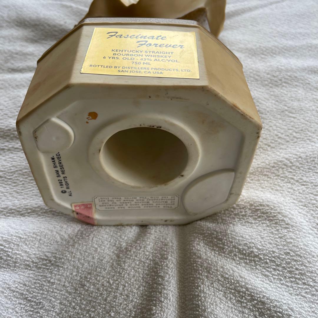 バーボンウィスキー750mlマリリンモンロー