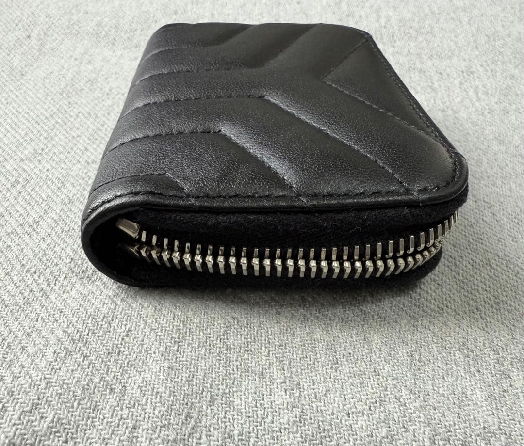 SAINT LAURENT YSLロゴ ケース ラウンドジップ　ブラック