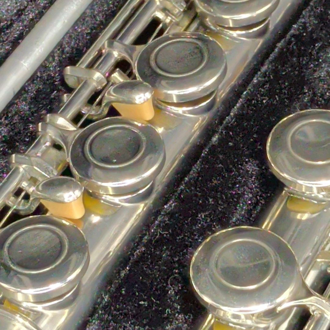 フルート　調整済　ヤマハ　YFL211（Eメカ仕様）