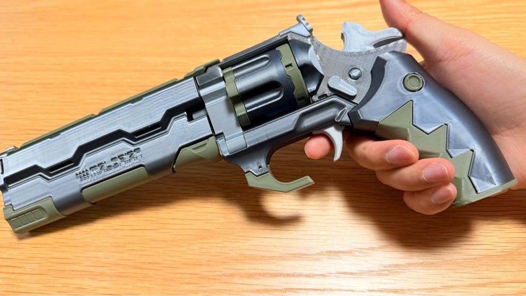 サイバーパンク｜リボルバー モデルガン｜Malorian｜コスプレ小道具