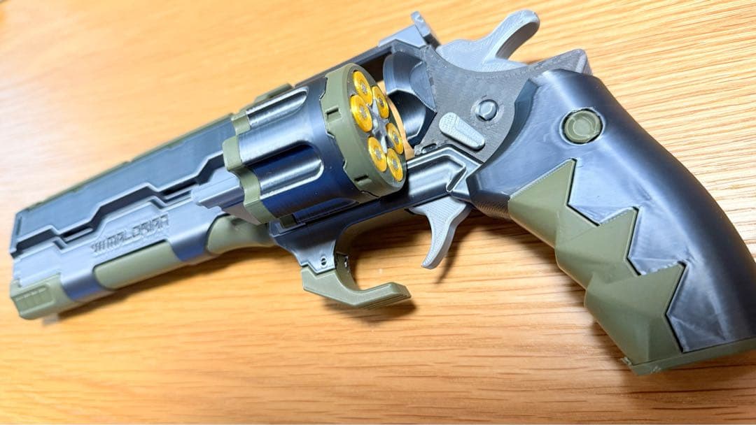 サイバーパンク｜リボルバー モデルガン｜Malorian｜コスプレ小道具