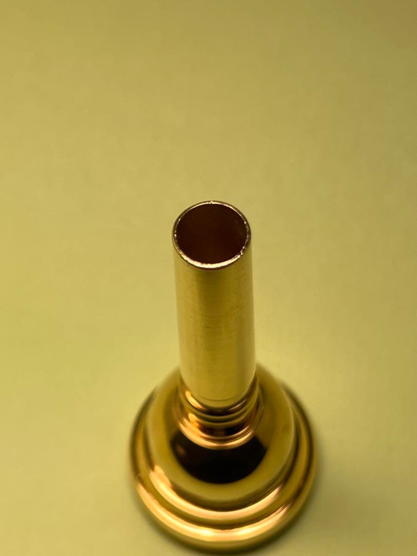 ジェローム・カレ　トロンボーンマウスピース　１２ＪＴマグナム　細管用　金メッキ