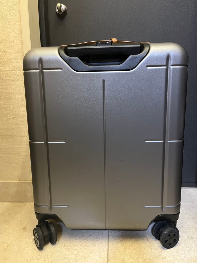 ［美品］超軽量　Orobianco グレー キャリーケース