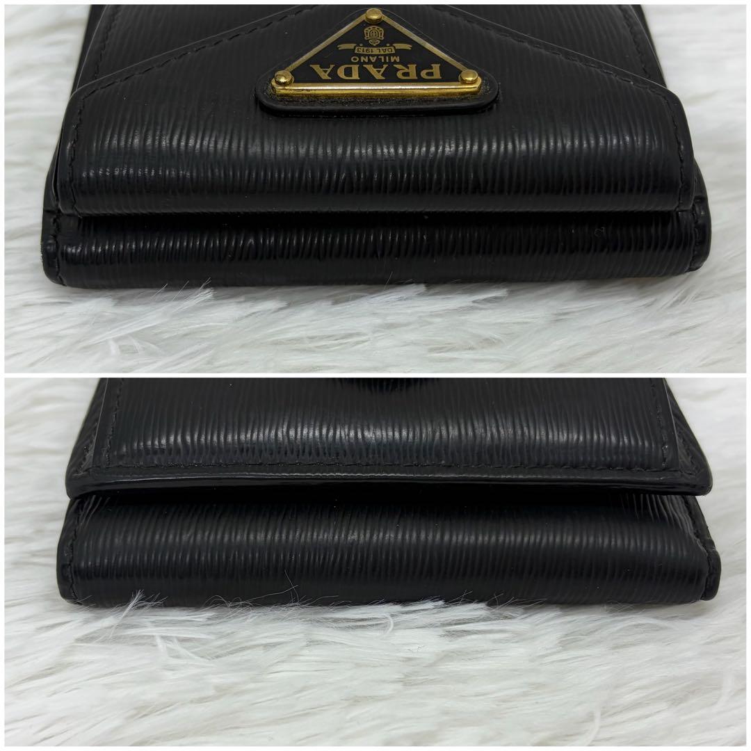RFID搭載/美品✨プラダ　三つ折り財布 サフィアーノ 三角ロゴ　レザー　黒