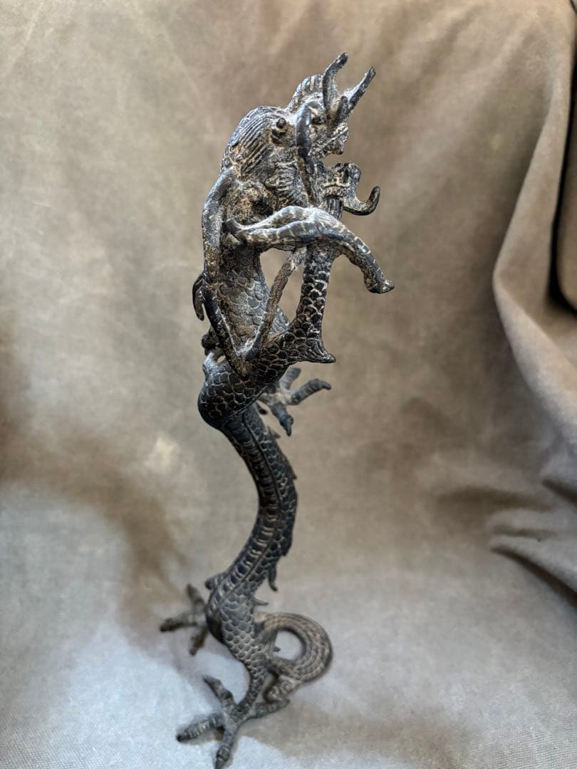 昇龍　ドラゴン　縁起物　青銅　置物