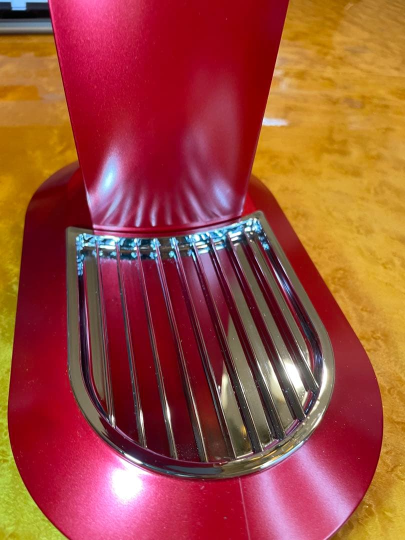 ソーダストリーム　ジェネシス(R ) 満タンガスシリンダー2本、専用ボトル付き