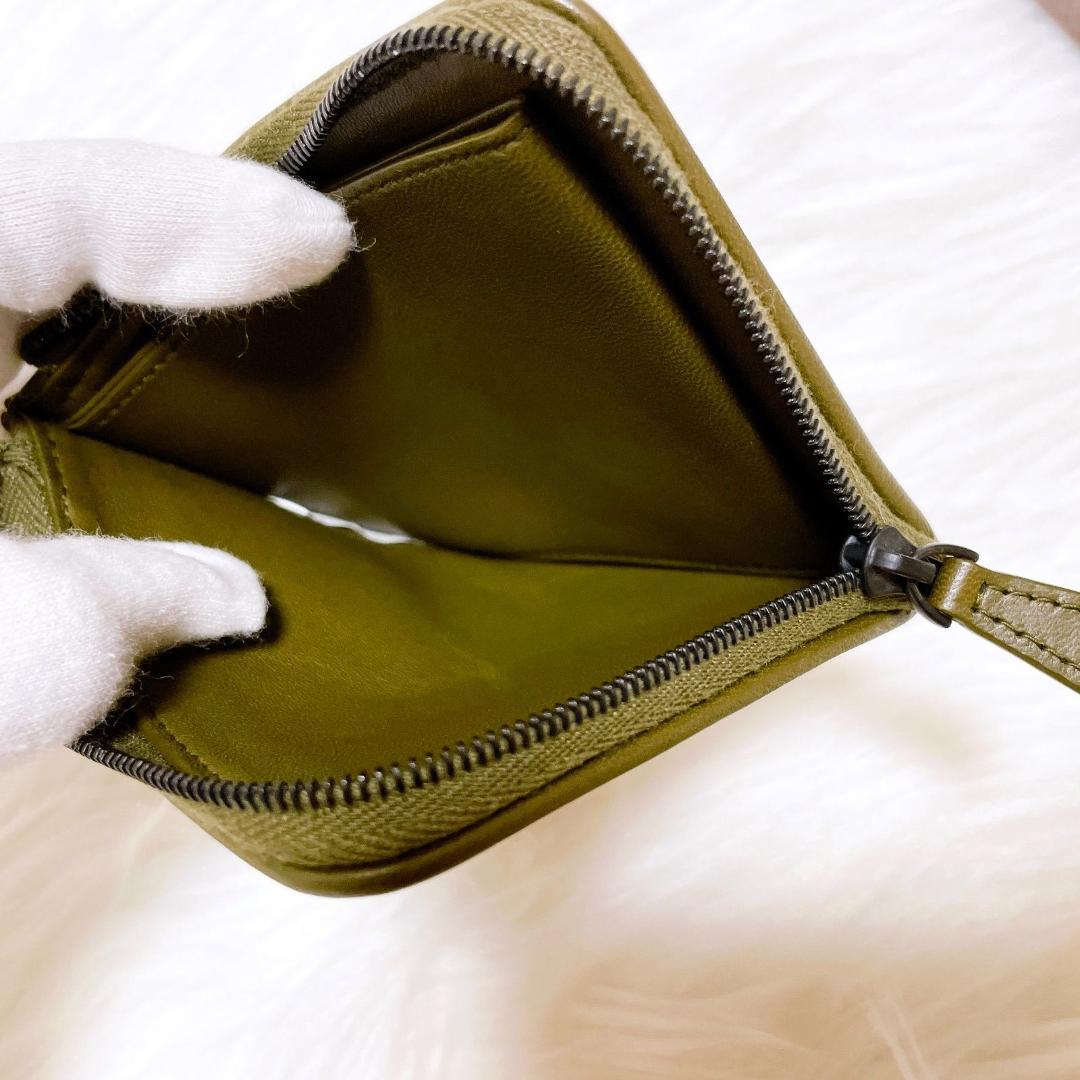 ボッテガヴェネタ　イントレチャート　グリーンケース　P005893190