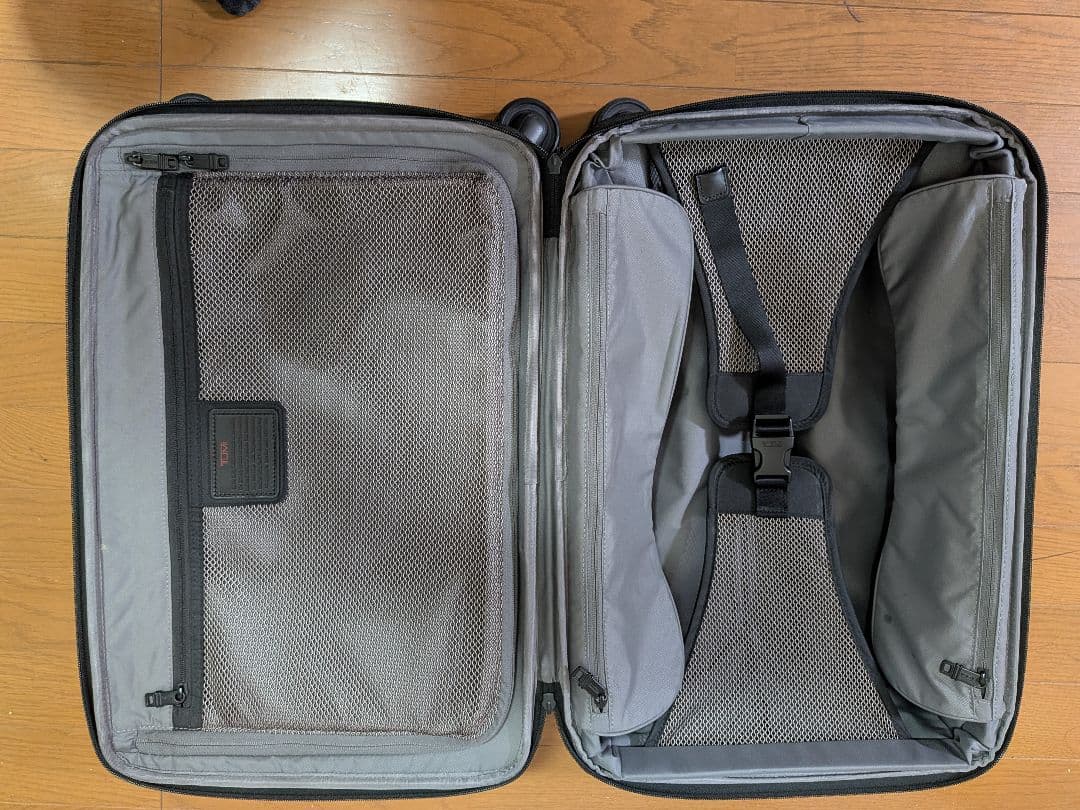 ✨年内特価✨TUMI ALPHA2 4輪 機内持込可【JAL/ANA】