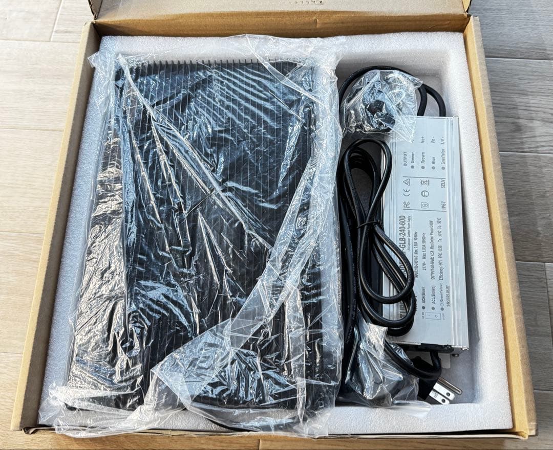 ⭐︎ENFUN LED育成パネルライト 240w 調光式　UV/on off可⭐︎