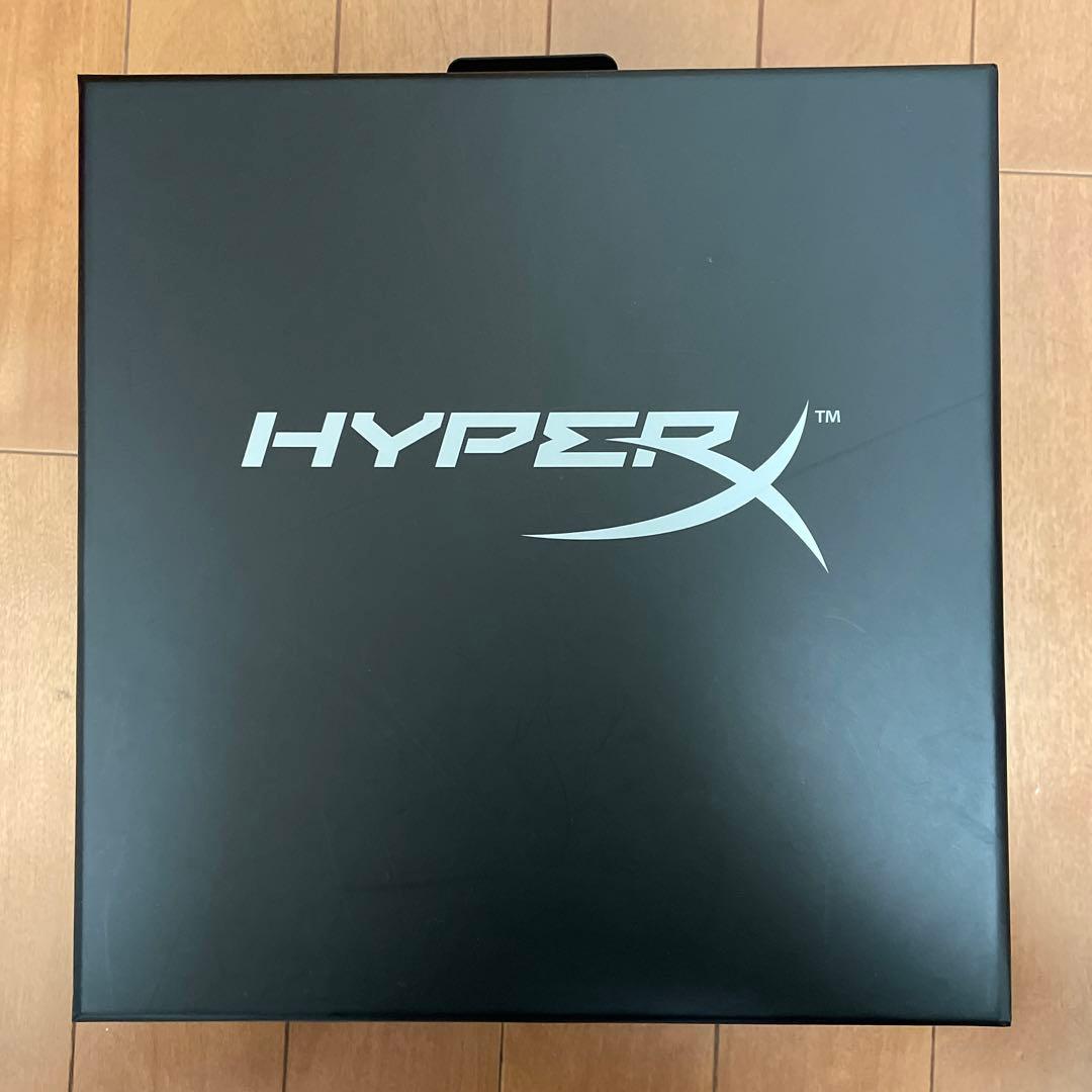 箱には少しキズがあります。本体は間違えて買ってしまった物なので未使用です。