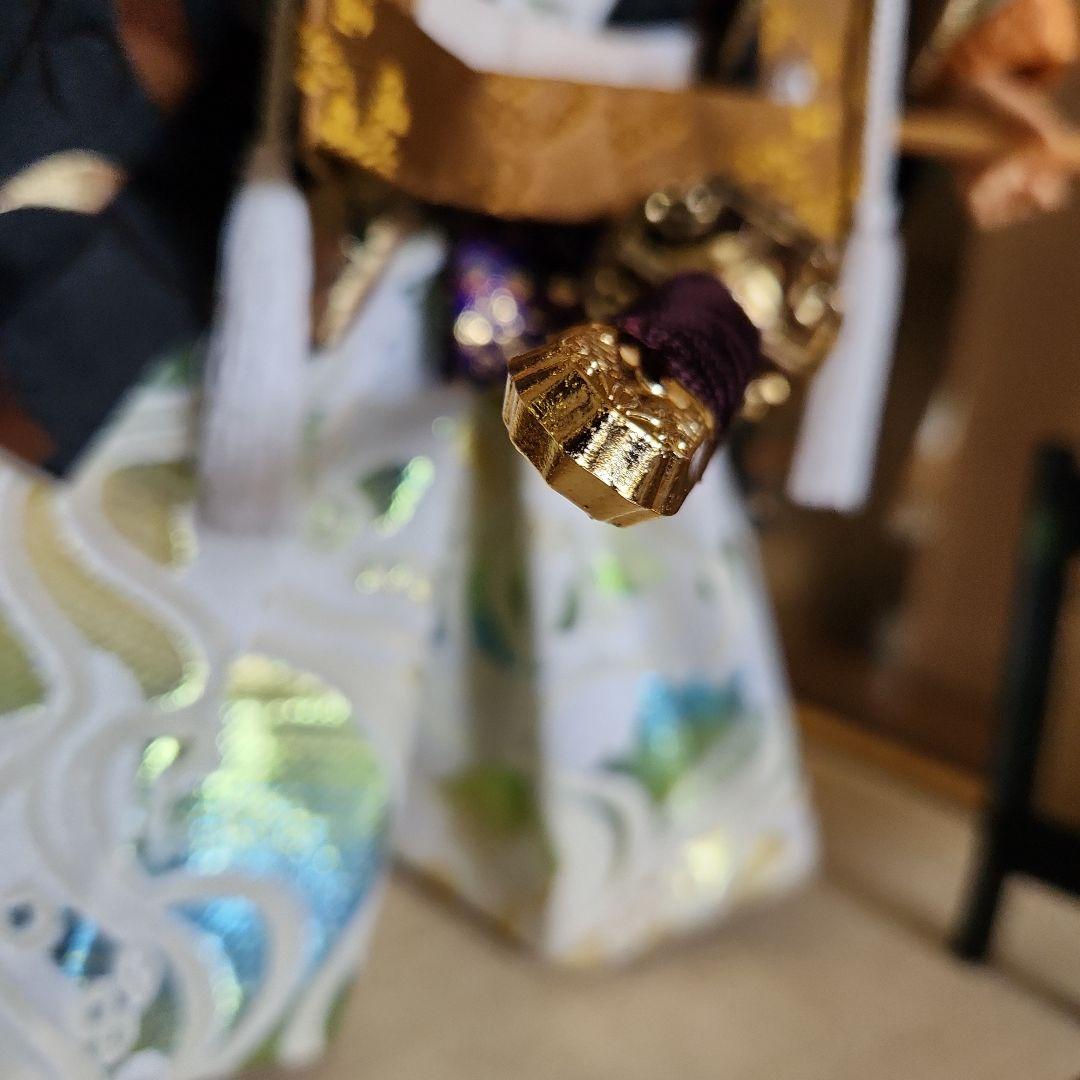 日本人形 豪華な衣装